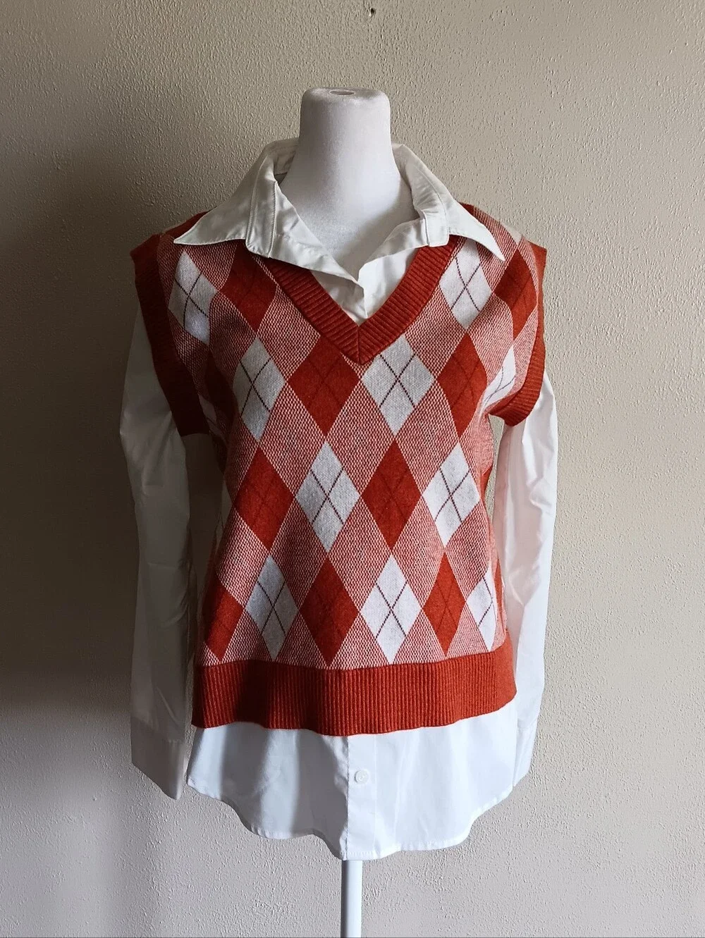 Classic Orange Argyle V-Neck Sweater Vest, Max Studio Womens Small, Academia - Picture 2 of 7